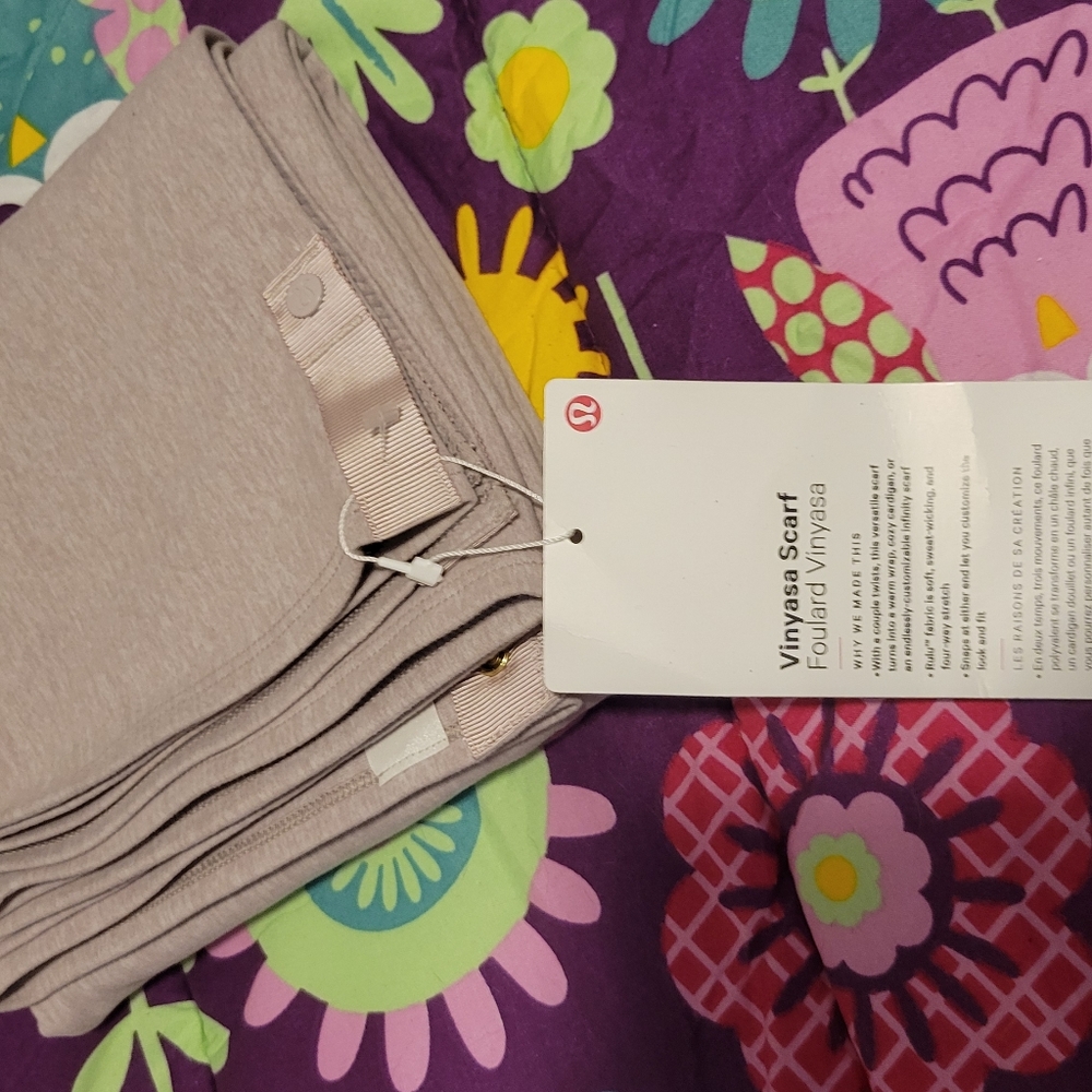 Lululemon NWT Vinyasa Scarf